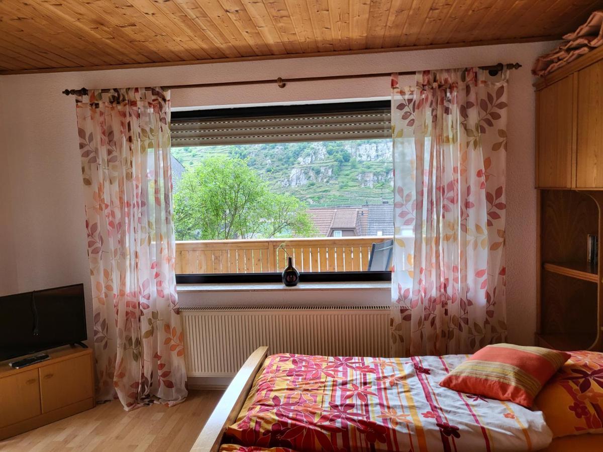 Ferienwohnung Zum Rheinblick Kestert Exterior foto